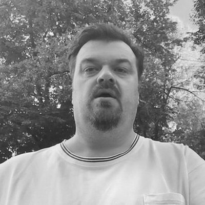 Спортивный комментатор Василий Уткин умер на 53-м году жизни