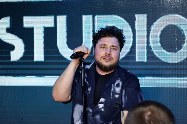 Kristina Si, Минаева, Amchi: Studio 21 и Звук поддержали взлетающих артистов
