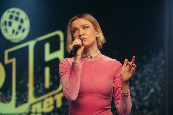 «Моя Мишель» выпустила клип «Облака» из обложек