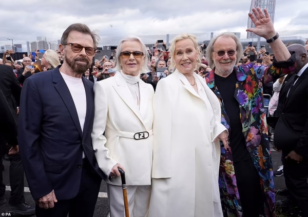 ABBA впервые за 50 лет стали рыцарями Швеции