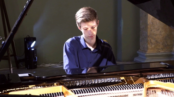 Приношение Николаю Метнеру: Петербург-Москва Приношение Николаю Метнеру: Петербург-Москва