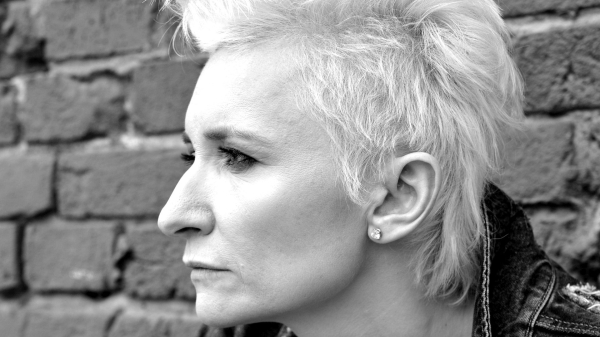 Диана Арбенина получила травму на концерте в США Диана Арбенина получила травму на концерте в США