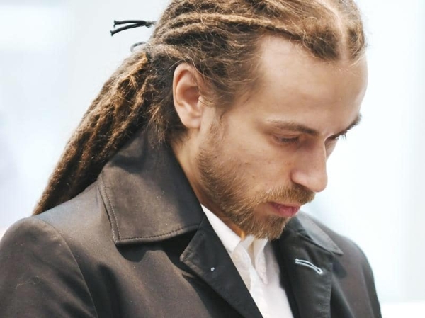 Вышел апокалиптичный клип Децла «У всех на виду» Вышел апокалиптичный клип Децла «У всех на виду»