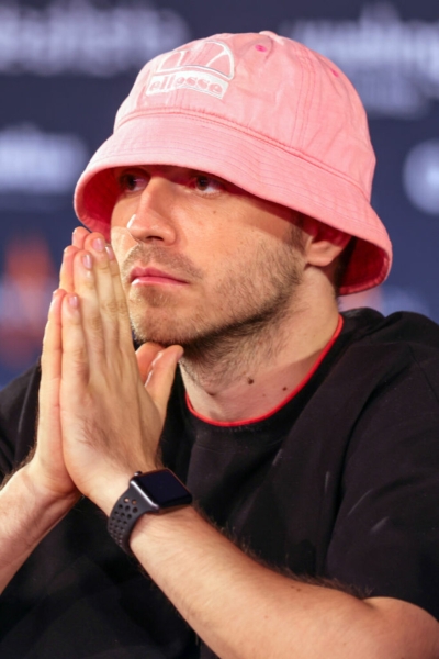 Буковинський кептар і гуцульський сердак: все про костюми Kalush Orchestra на «Євробаченні – 2022»
         
            Буковинський кептар і гуцульський сердак: все про костюми Kalush Orchestra на «Євробаченні – 2022»